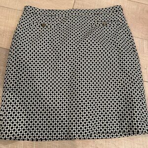 LOFT SIZE 6 BLACK AND WHITE WOMENS SKIRT